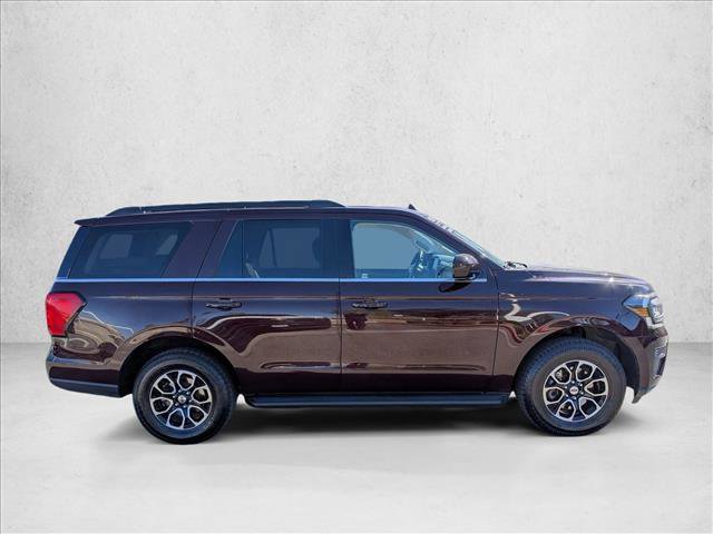 Used 2024 Ford Expedition XLT AWD/4WD image 4