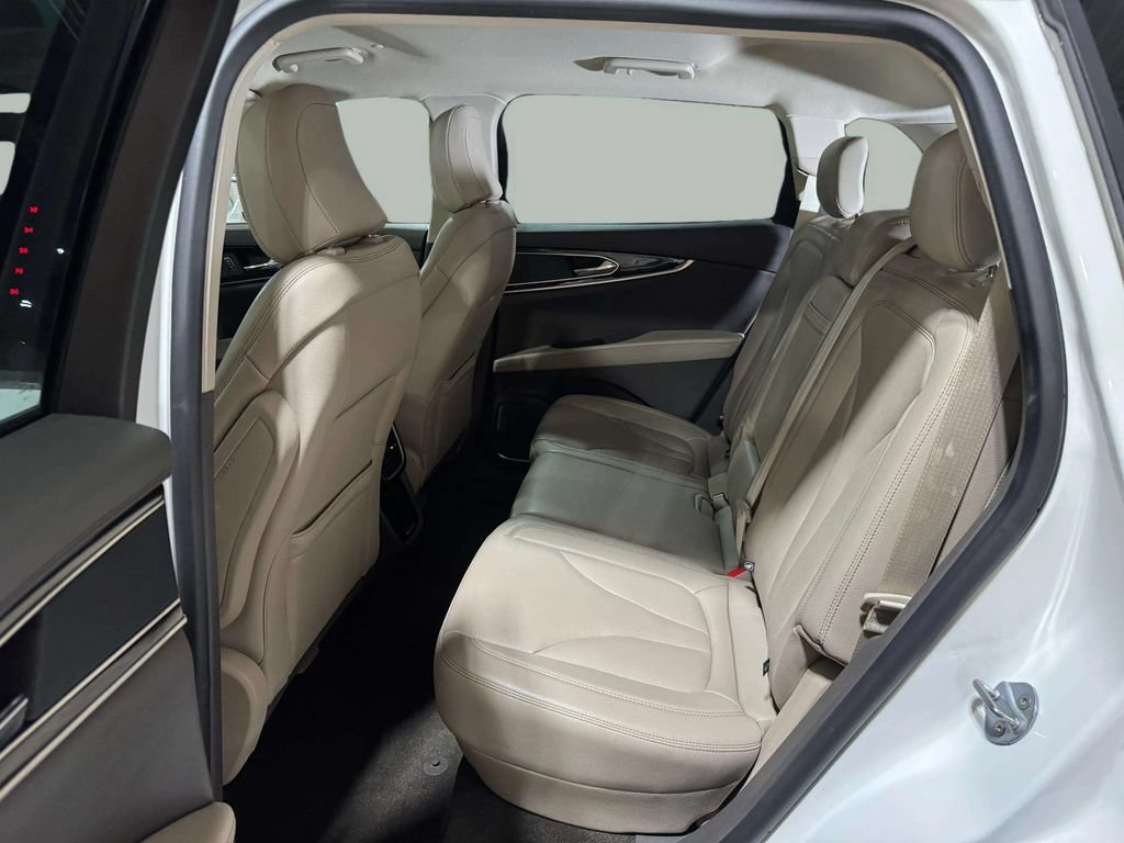 Certified 2022 Lincoln Nautilus FWD image 21