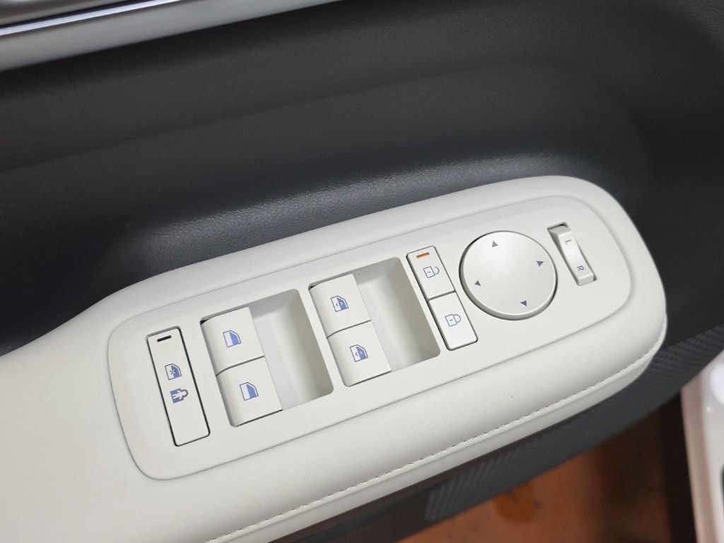 New 2026 Hyundai Santa Fe SEL image 26