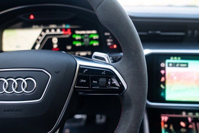 Used 2022 Audi RS 6 image 26