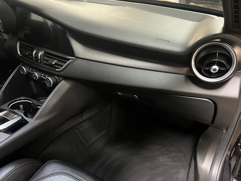 Used 2021 Alfa Romeo Giulia Ti Sport image 22