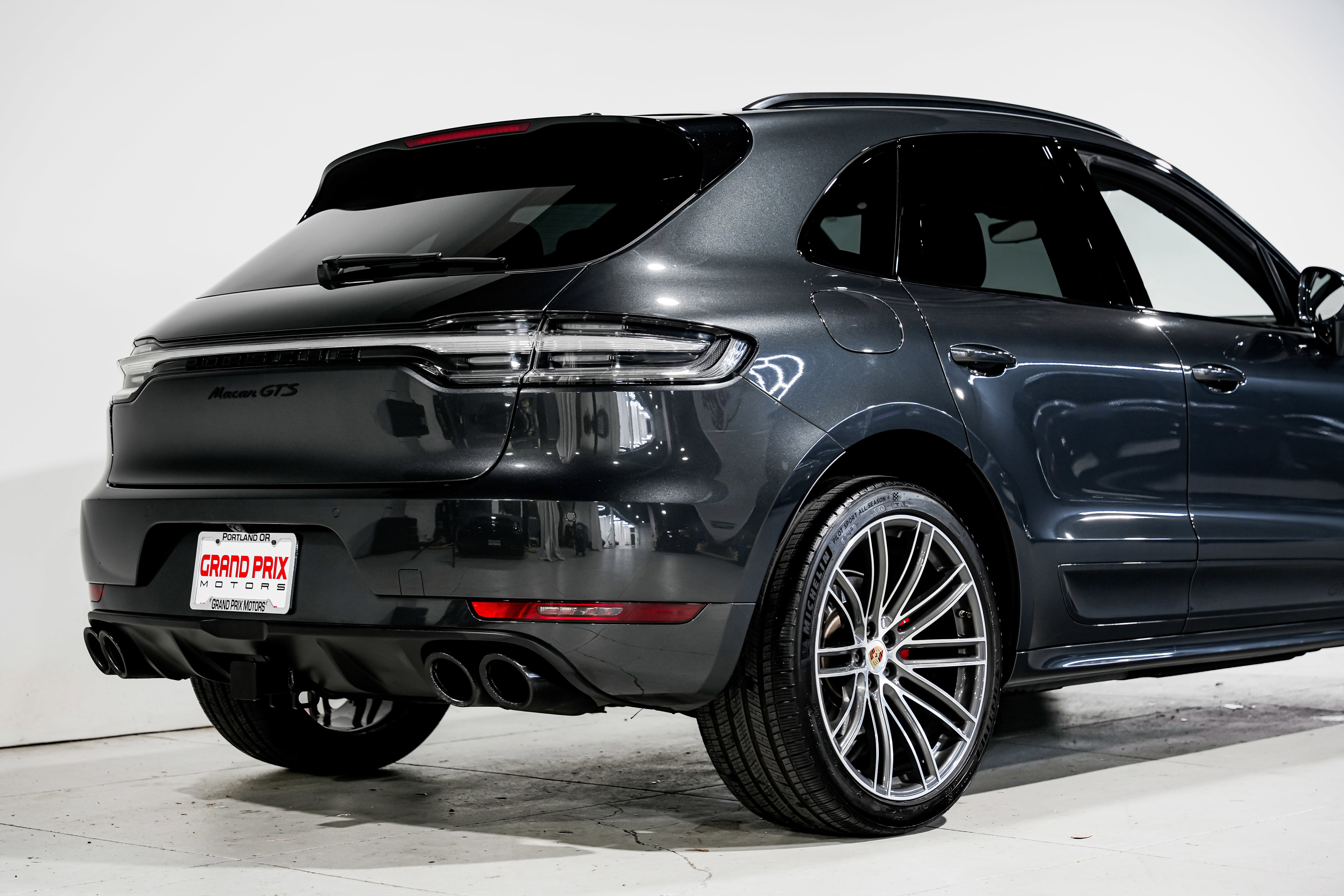 Used 2021 Porsche Macan GTS image 42