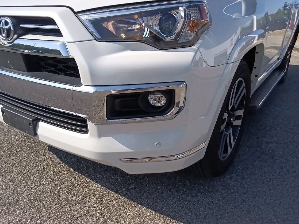 Used 2021 Toyota 4Runner Limited RWD image 9