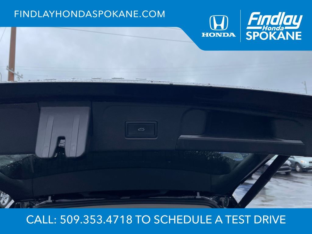 Used 2024 Volkswagen Atlas SE image 23