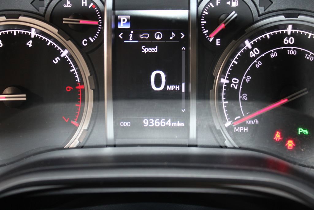 Used 2021 Toyota 4Runner Nightshade image 31