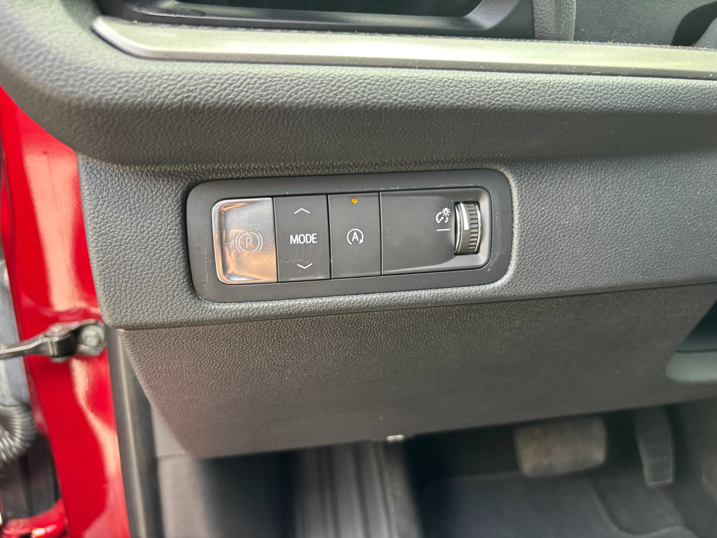 Used 2025 Chevrolet Traverse LT w/ Driver Confidence Package FWD image 26