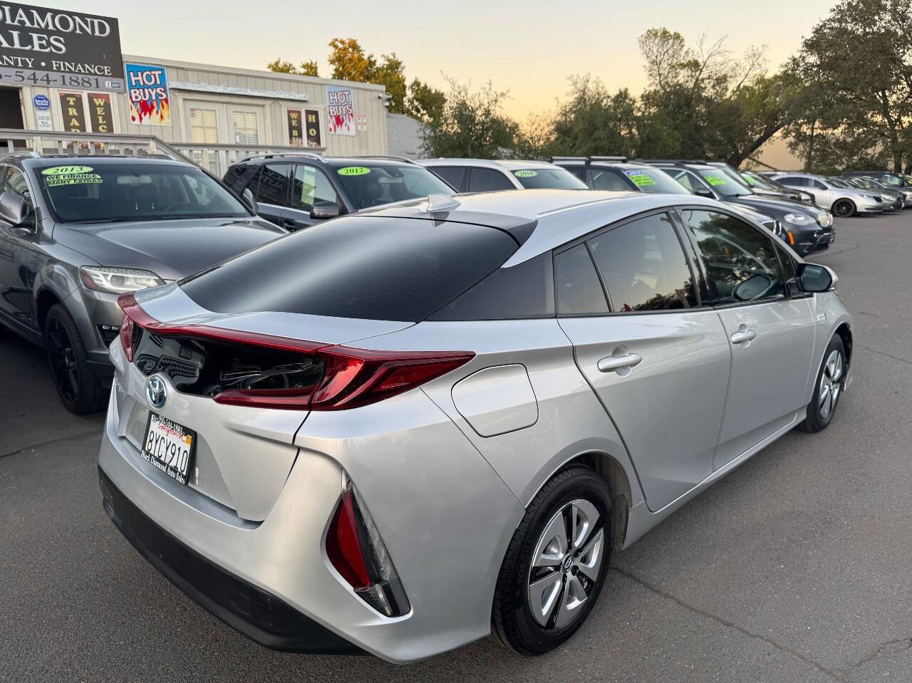 Used 2018 Toyota Prius Prime Premium image 7