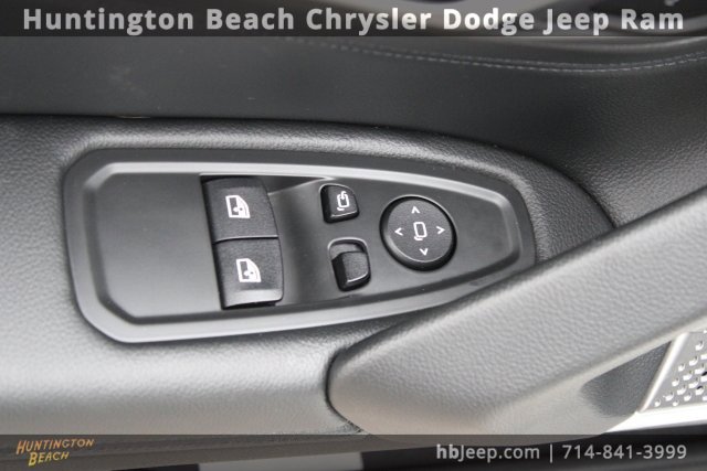 Used 2024 BMW Z4 M40i w/ Premium Package image 14