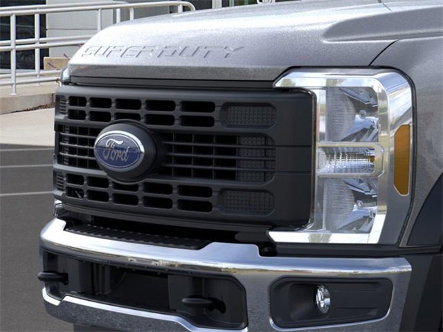 New 2026 Ford F450 XL w/ XL Chrome Package image 30