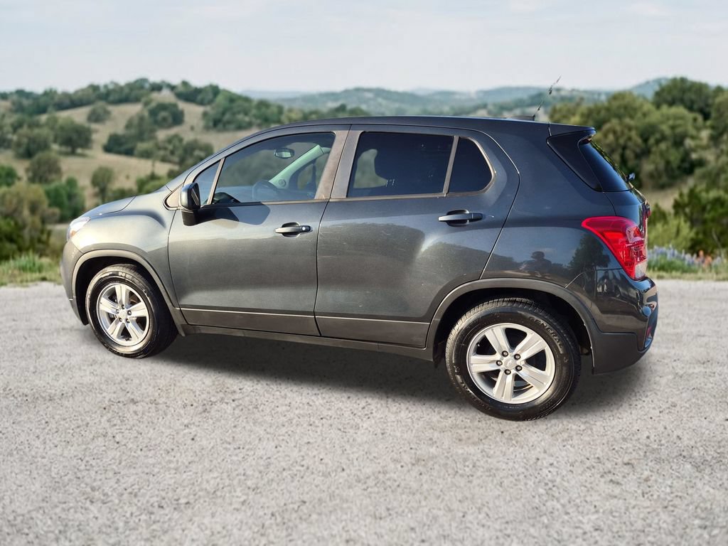 Used 2020 Chevrolet Trax LS w/ Tint and Cruise Package FWD image 7