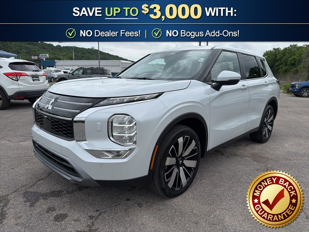 Used 2025 Mitsubishi Outlander SE AWD/4WD image 1