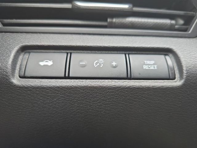 Used 2023 Nissan Altima 2.5 SV FWD image 10
