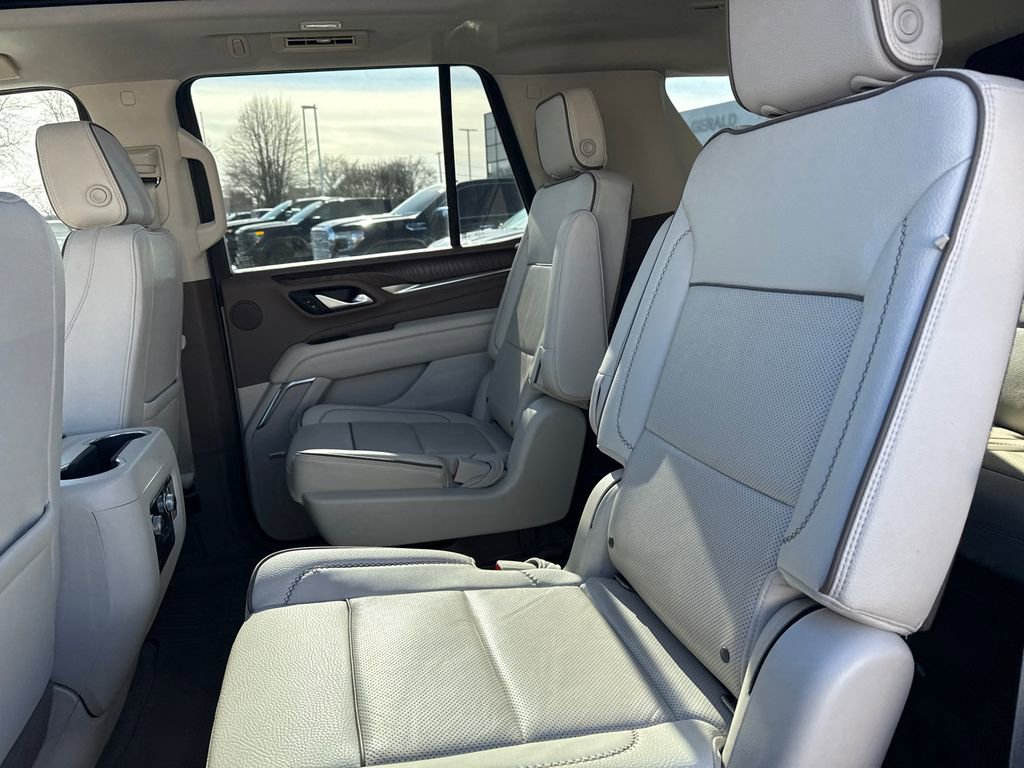 Used 2022 GMC Yukon Denali w/ Max Trailering Package image 33