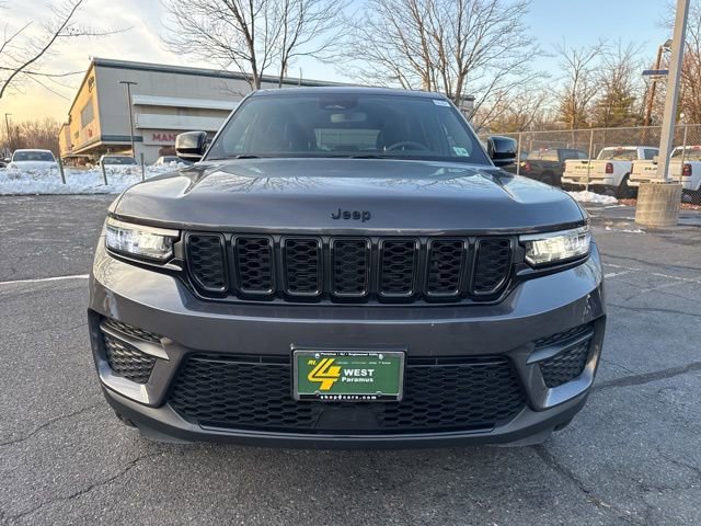 Certified 2023 Jeep Grand Cherokee Altitude image 2