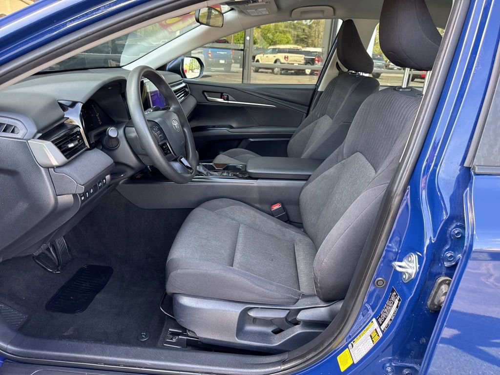 Used 2025 Toyota Camry XSE FWD image 21