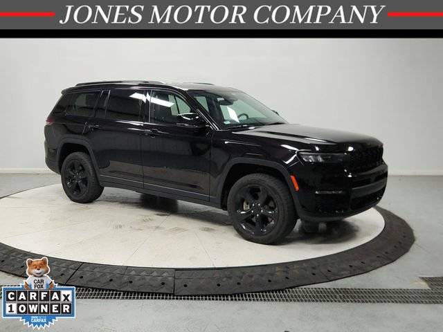 Used 2023 Jeep Grand Cherokee L Limited w/ Black Appearance Package AWD/4WD image 1
