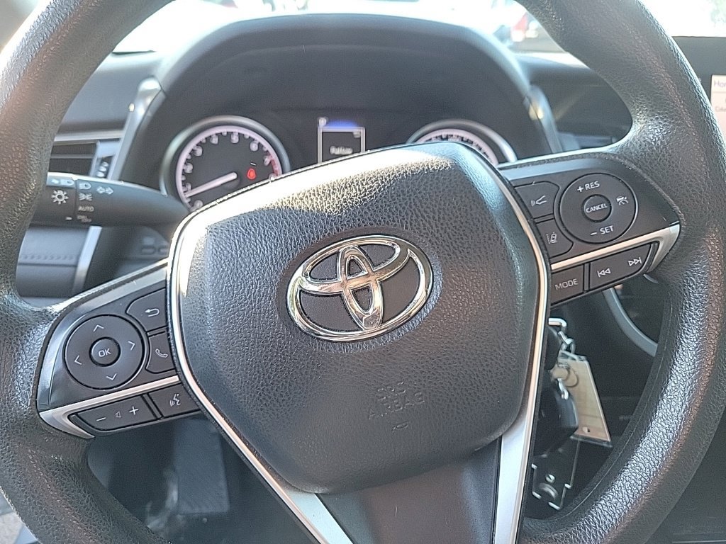 Used 2021 Toyota Camry LE w/ Carpet Mat Package (TMS) FWD image 9