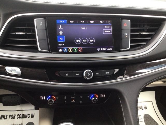 Used 2020 Buick Enclave Essence w/ Sound and Sites Package FWD image 12