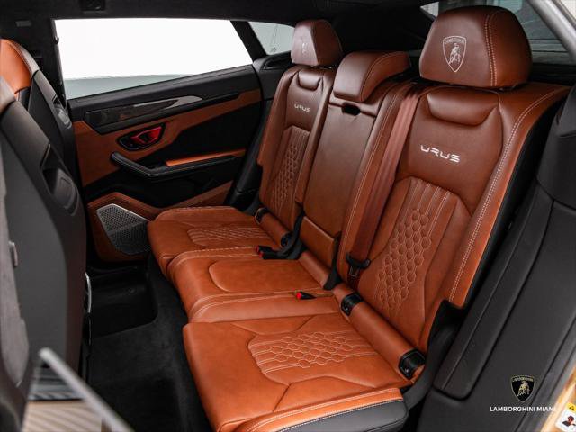 Used 2024 Lamborghini Urus S AWD/4WD image 43