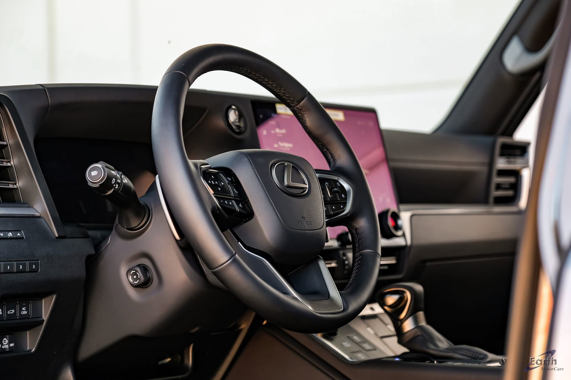 Used 2025 Lexus GX 550 550 Luxury+ HUD Traffic LIFTED w/ Accessory Package (2T) image 36