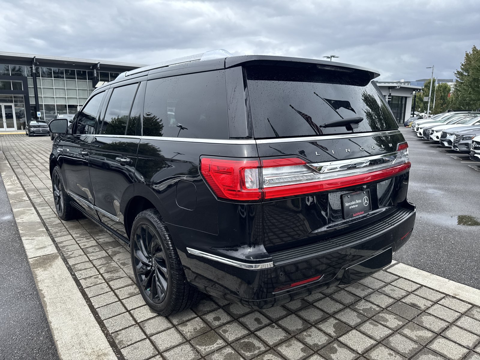 Used 2021 Lincoln Navigator Reserve AWD/4WD image 8