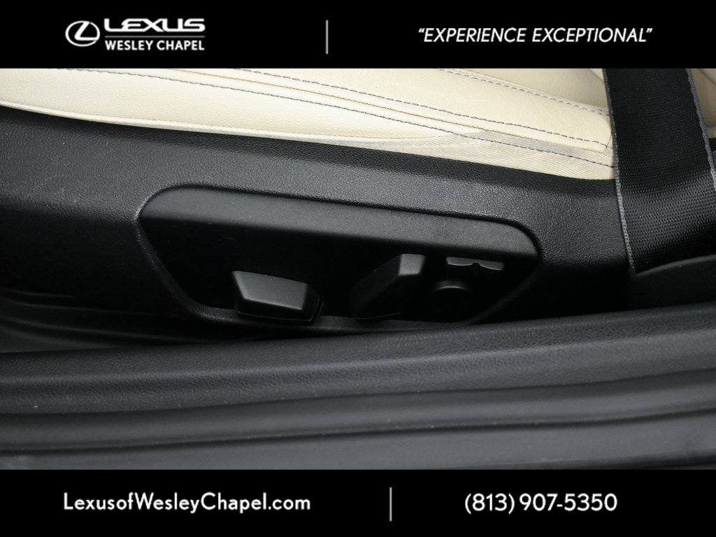 Used 2020 BMW Z4 sDrive30i w/ Executive Package image 24