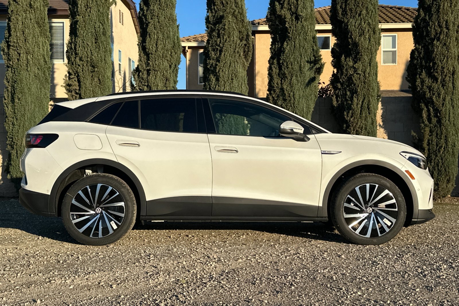 New 2026 Volkswagen ID.4 Pro image 3