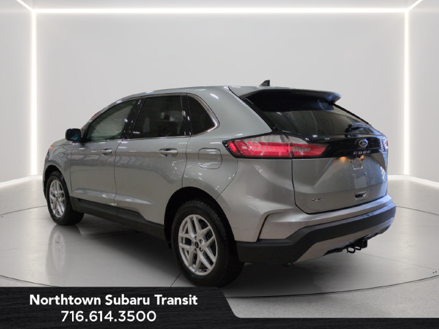 Used 2024 Ford Edge SEL w/ Convenience Package AWD/4WD image 3