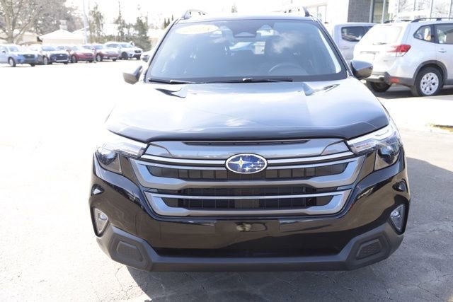 Used 2025 Subaru Forester Premium image 10