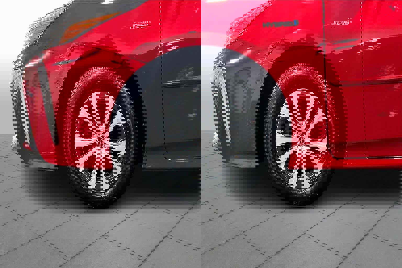 Used 2019 Toyota Prius XLE image 11