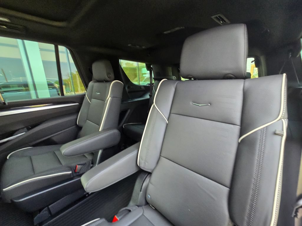 New 2026 Cadillac Escalade Sport w/ Touring Package AWD/4WD image 16