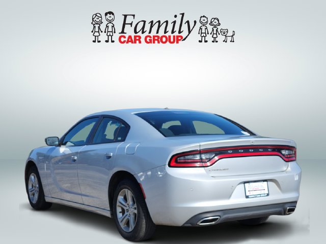 Used 2022 Dodge Charger SXT RWD image 3