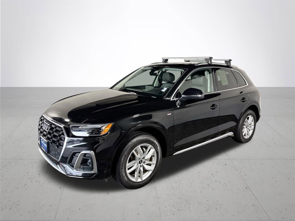 Used 2023 Audi Q5 2.0T Premium w/ Convenience Package image 2