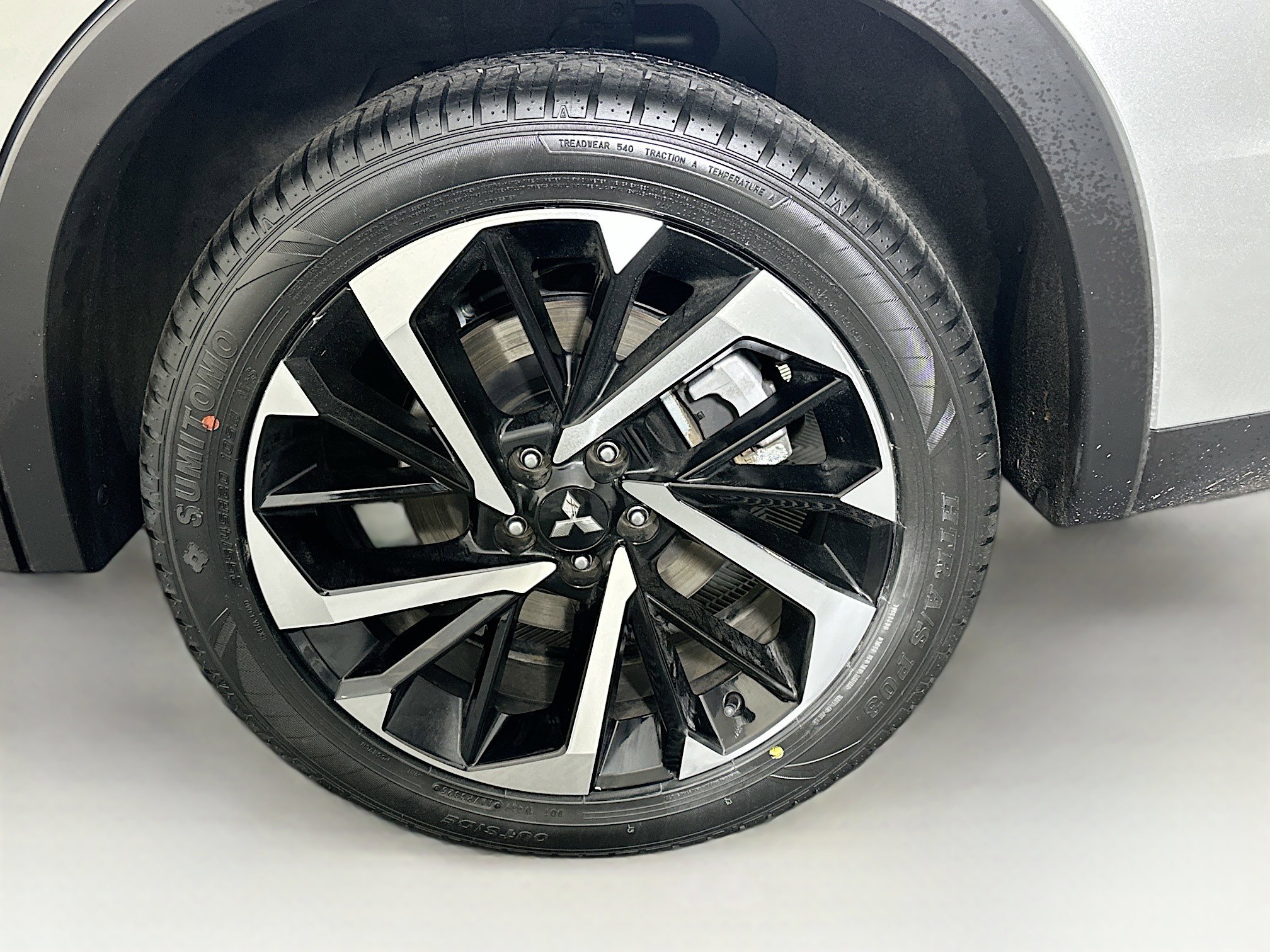 Used 2024 Mitsubishi Outlander SE image 11