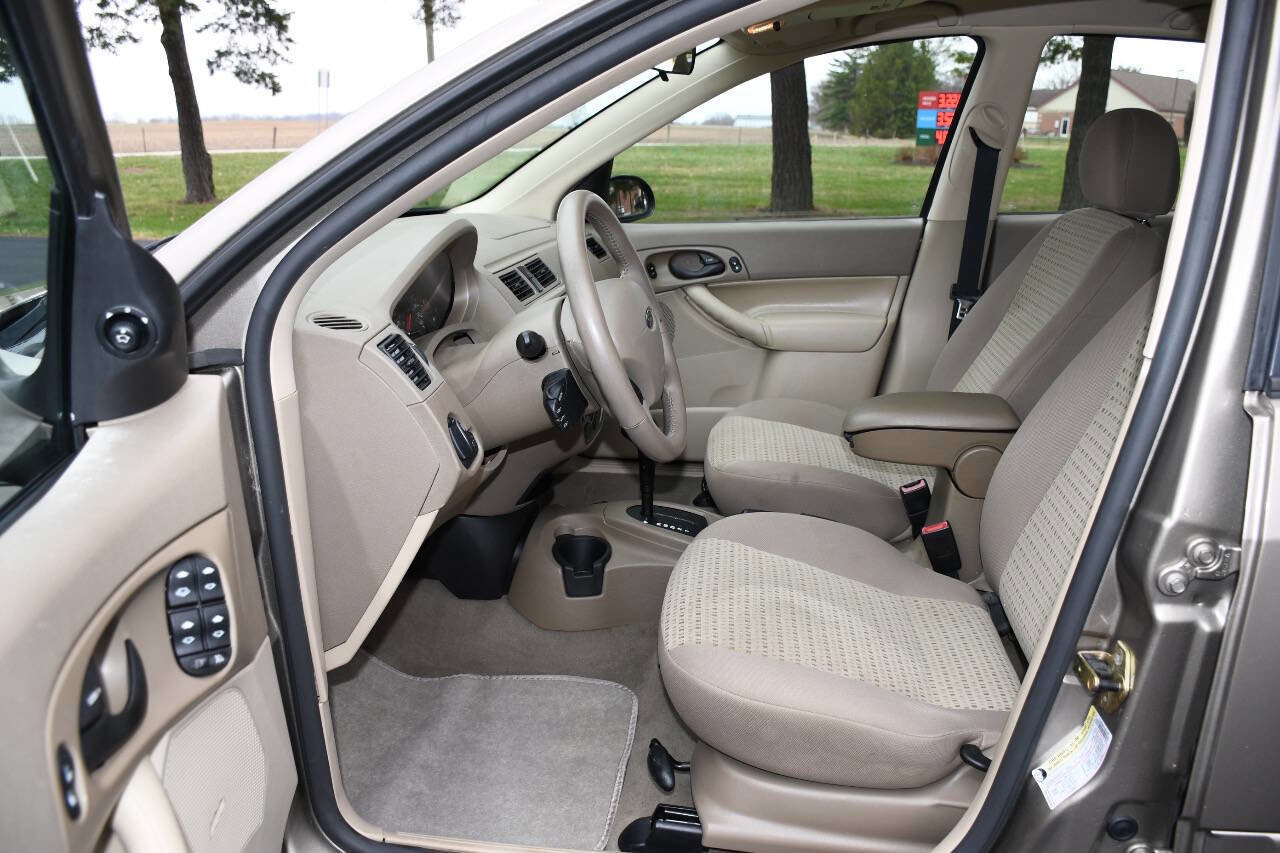 Used 2005 Ford Focus SES image 11