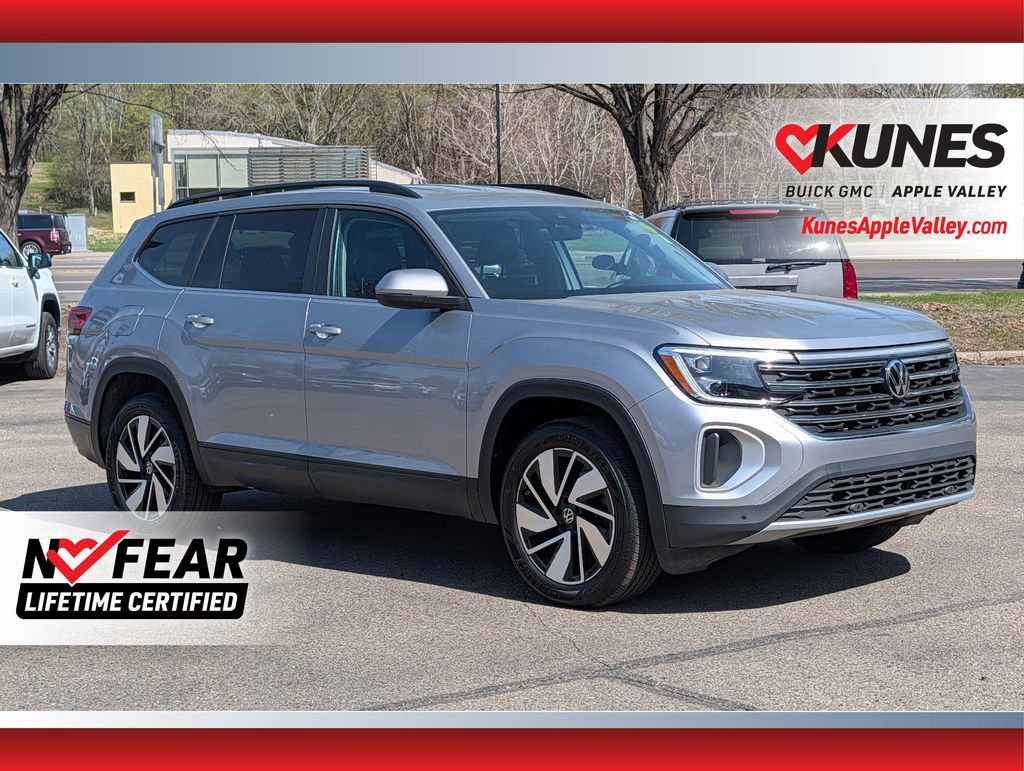 Used 2025 Volkswagen Atlas SE AWD/4WD image 1