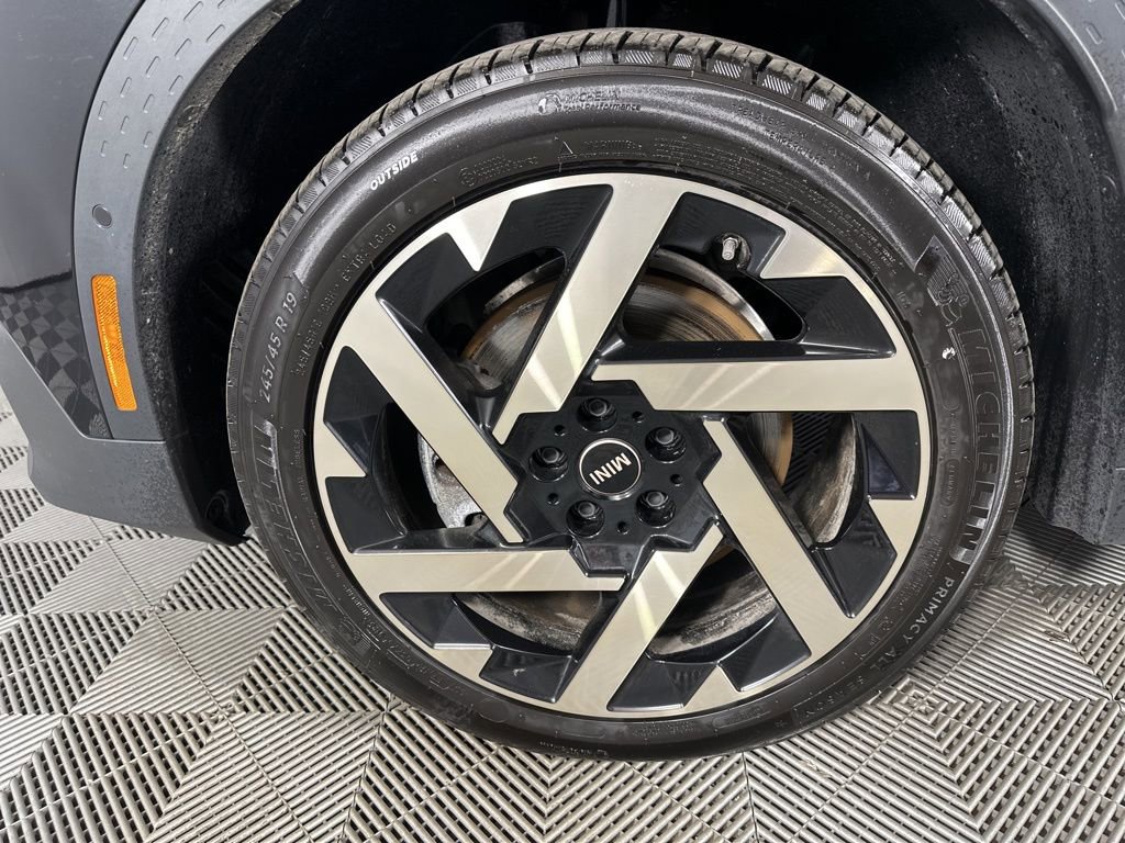 Certified 2025 MINI Cooper Countryman S AWD/4WD image 9