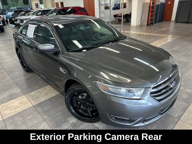 Used 2016 Ford Taurus Limited FWD image 10