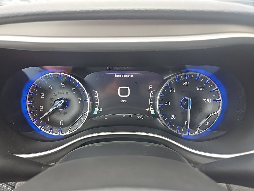 New 2027 Chrysler Pacifica Select w/ Family Tech Group FWD image 50
