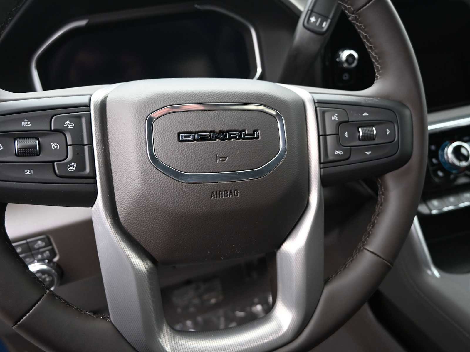 New 2026 GMC Sierra 3500 Denali w/ Denali Reserve Package image 11