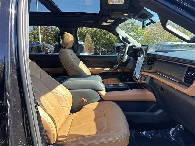 Certified 2022 Ford Expedition Max Platinum image 34