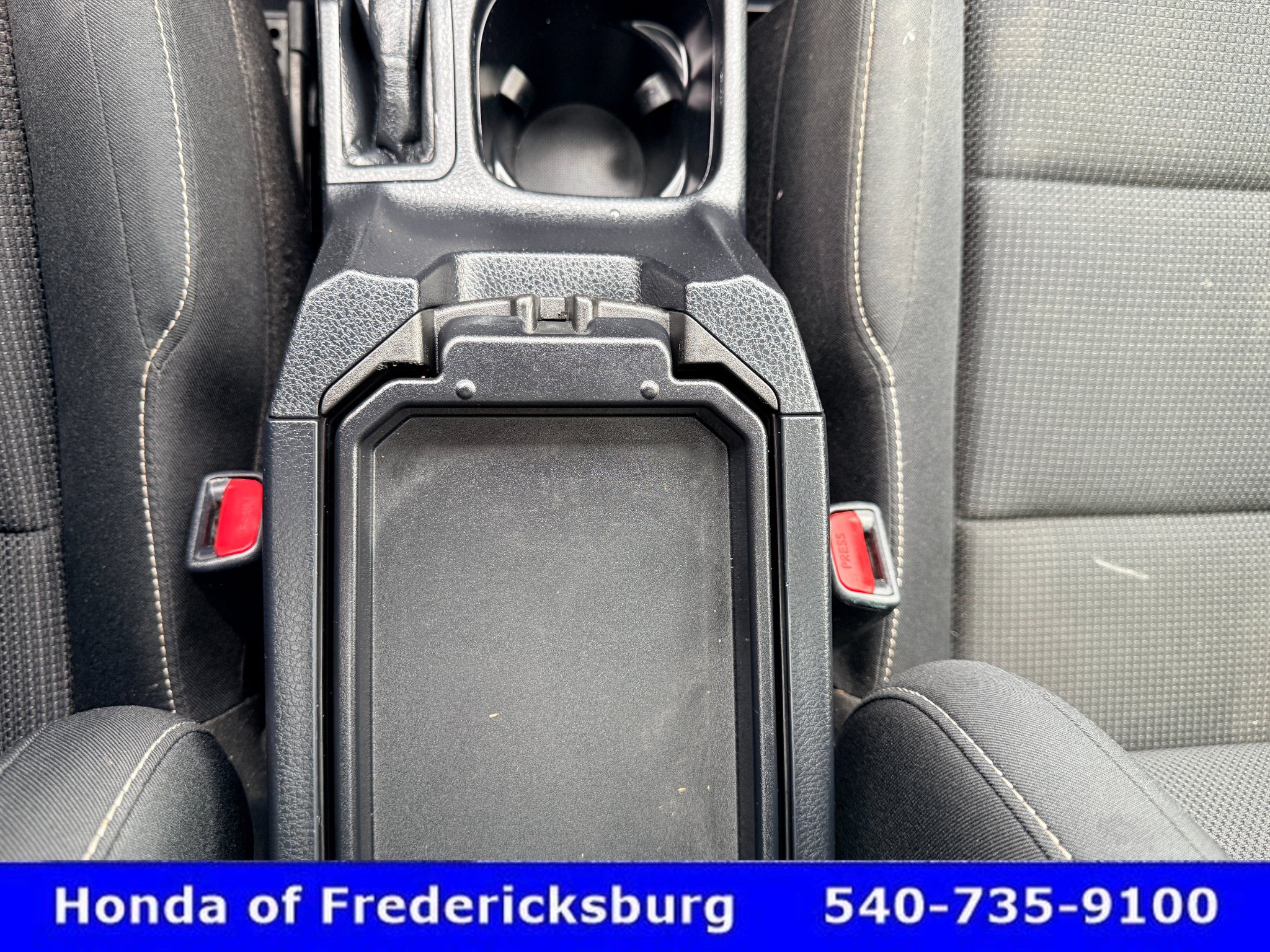 Used 2018 Toyota RAV4 XLE w/ Plus Extra Value Package AWD/4WD image 41