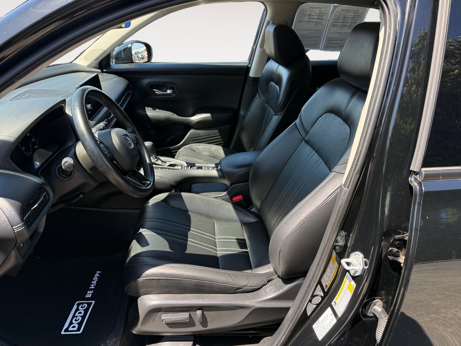 Used 2025 Honda HR-V EX-L image 10