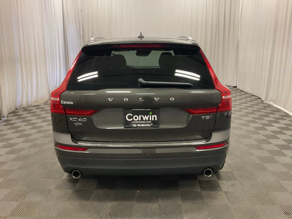 Used 2020 Volvo XC60 T5 Momentum w/ Protection Package Premier AWD/4WD image 10