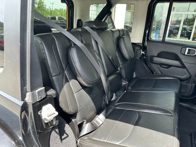 Used 2023 Jeep Wrangler Unlimited Sahara image 28