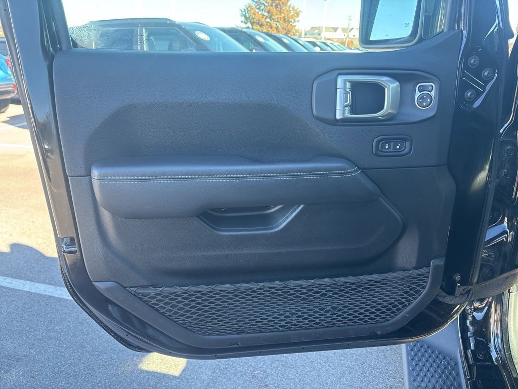 Used 2022 Jeep Wrangler Unlimited Sahara w/ LED Lighting Group image 16