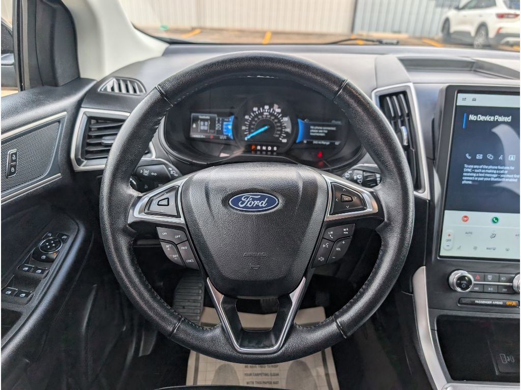 Used 2024 Ford Edge SEL image 11
