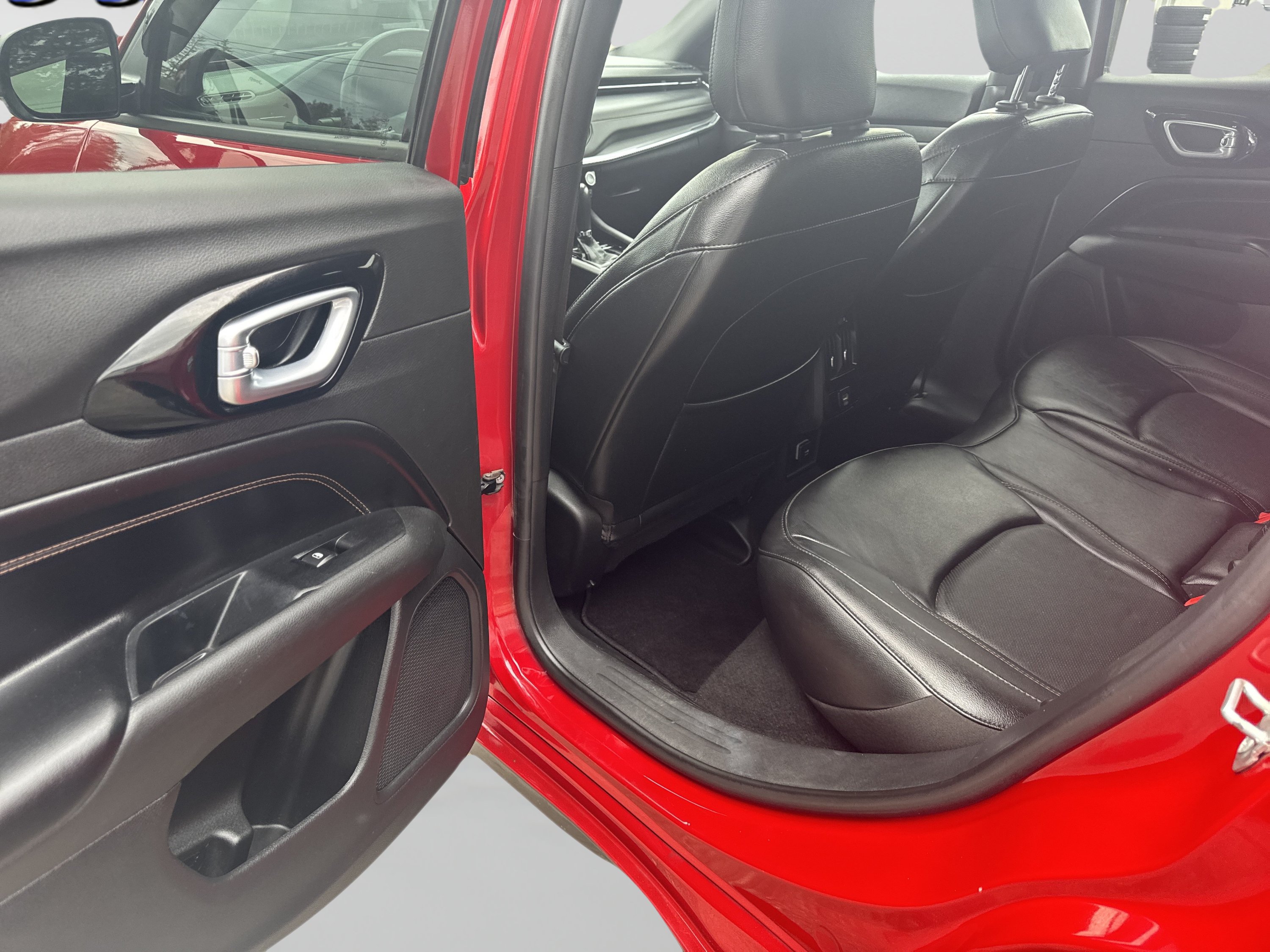 Used 2022 Jeep Compass Limited AWD/4WD image 18