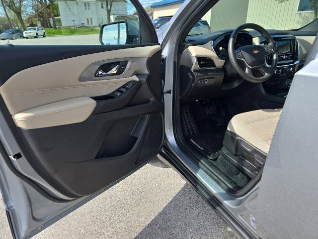 Used 2023 Chevrolet Traverse LS w/ Safety Package image 14