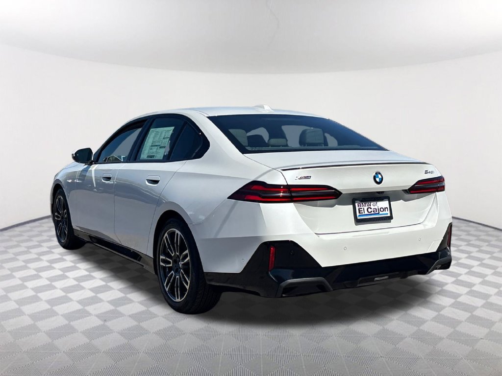New 2027 BMW 540i xDrive w/ M Sport Package AWD/4WD image 4
